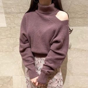 Cute and sexy off the shoulder brown sweater knitwear NWOT